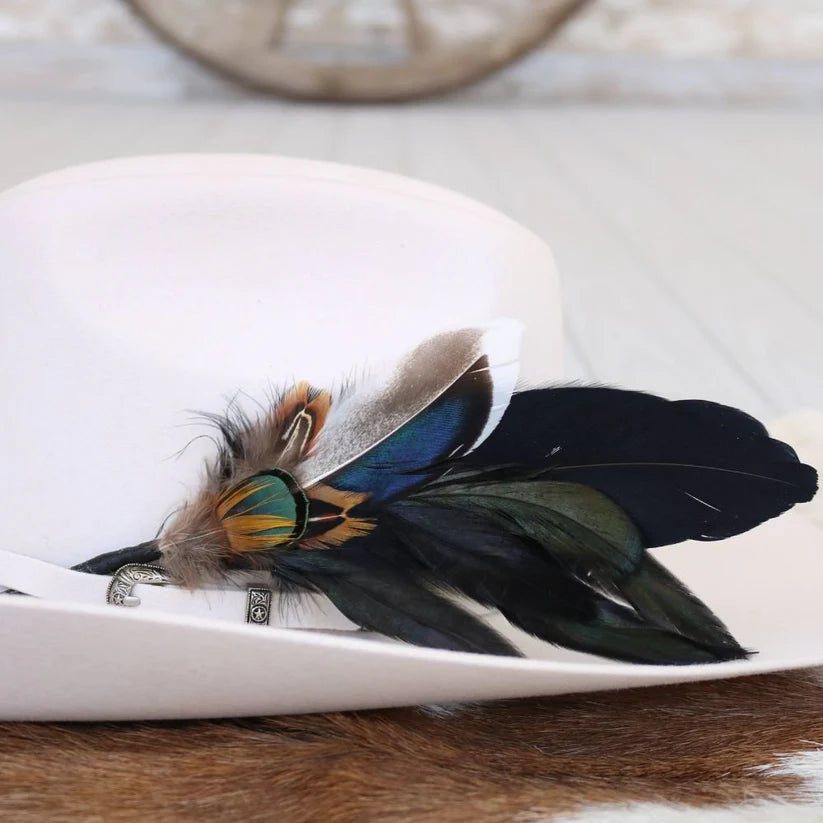 Feather Hat Accent - Risco