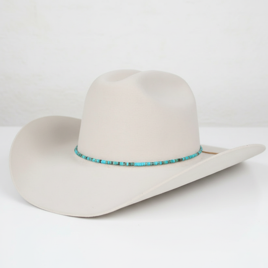 Simplified hat product photo with clean background